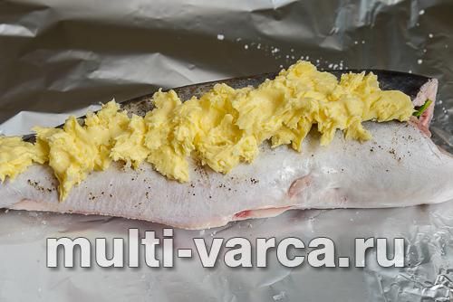 Снігова риба, запечена у фользі в аерогрилі