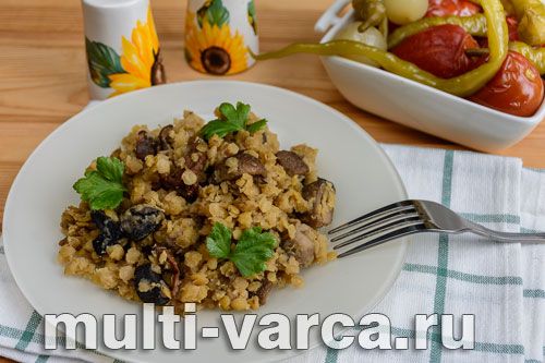 Сочевиця з грибами в мультиварці