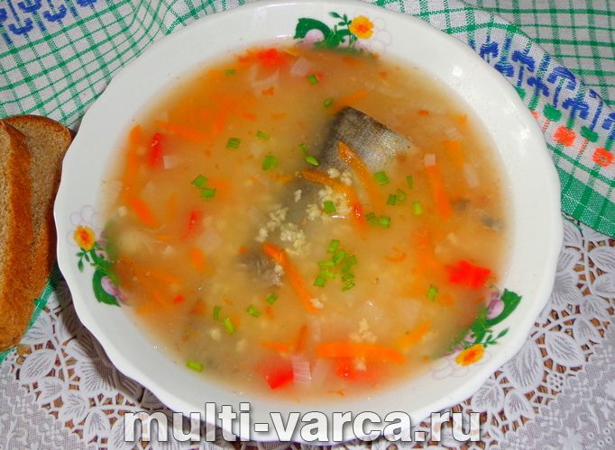Уха з червоної риби з пшоном у мультиварці
