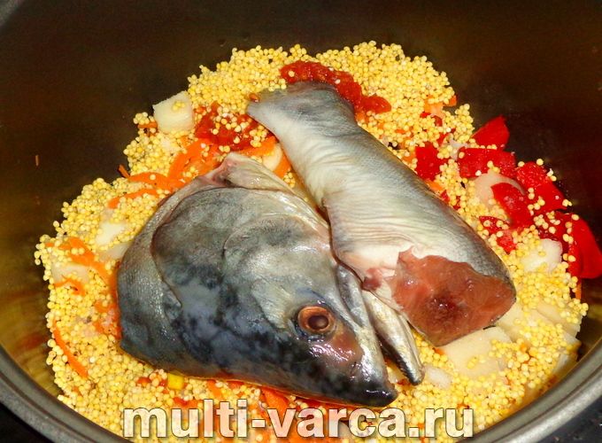 Уха з червоної риби з пшоном у мультиварці