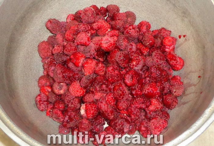 Варення з малини та чорної смородини
