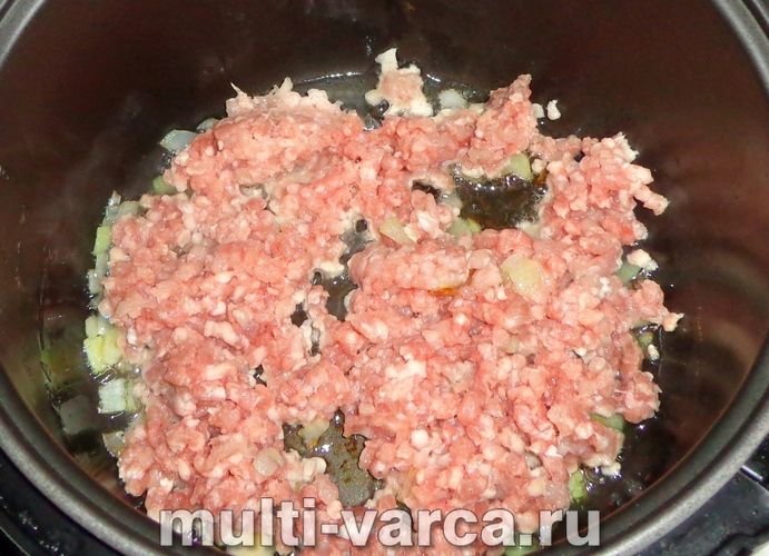 Запіканка з макаронів із фаршем і сиром у мультиварці