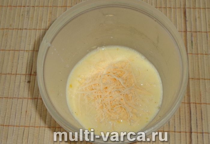Запіканка з макаронів із фаршем і сиром у мультиварці