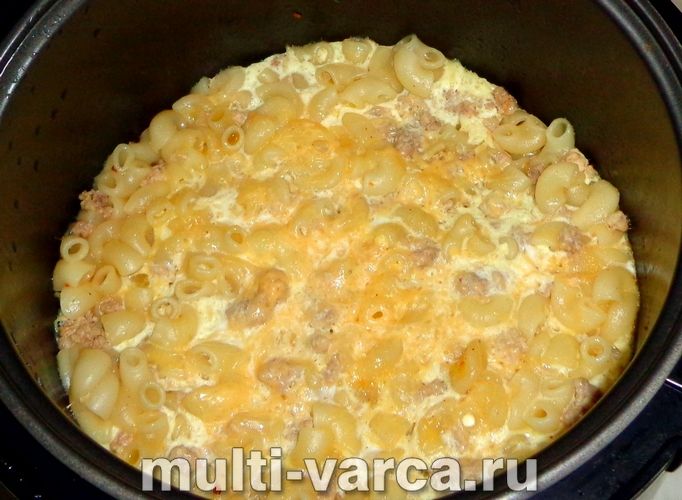 Запіканка з макаронів із фаршем і сиром у мультиварці