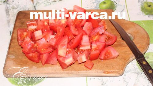 Тушкована свинина з кабачками та овочами