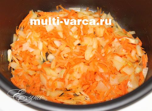 Баклажани тушковані в сметані в мультиварці